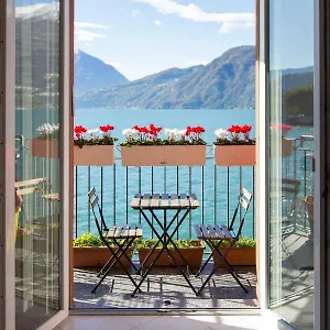 Deluxe Finestra Sul Apartament