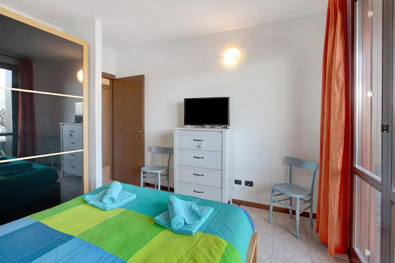 Ampia Vista Sul Lago Di Como Bellano Apartment