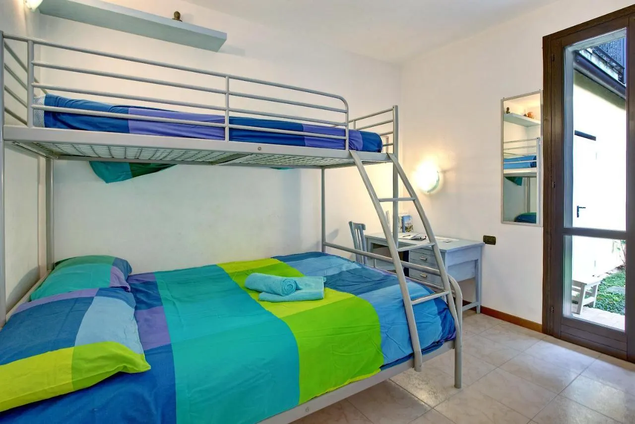 Apartment Ampia Vista Sul Lago Di Como Bellano