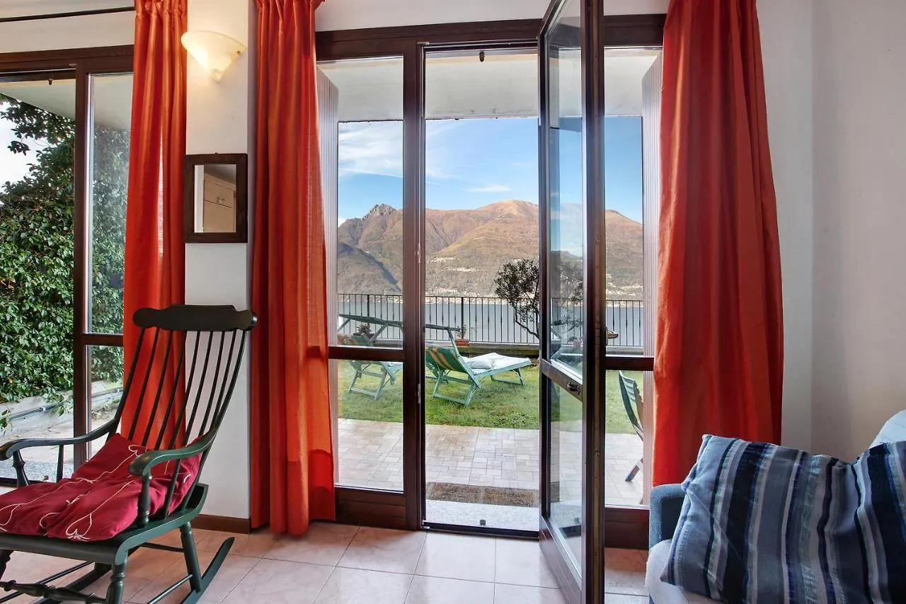 Ampia Vista Sul Lago Di Como Bellano